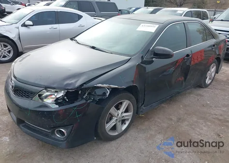 2013 Toyota Camry Se z USA, uszkodzony, nr VIN 4T1BF1FK1DU284254